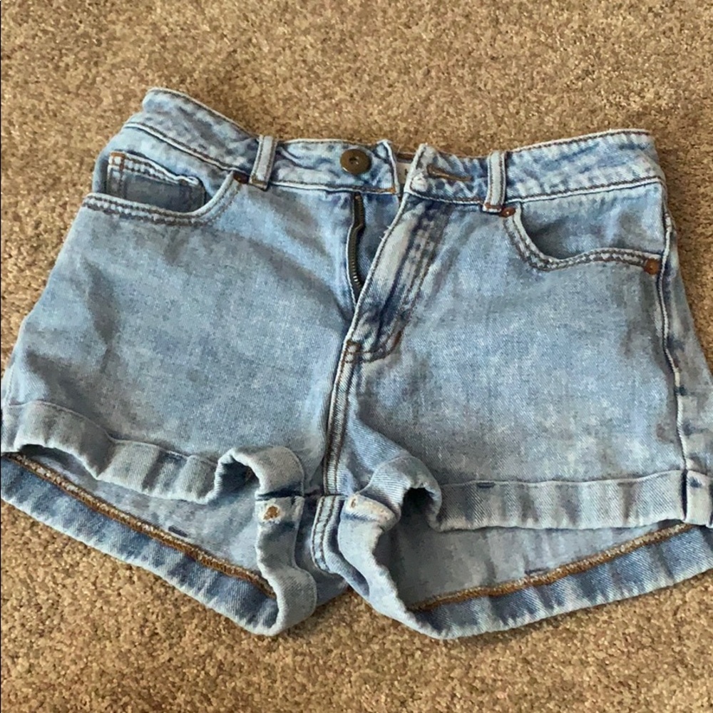 jean shorts!